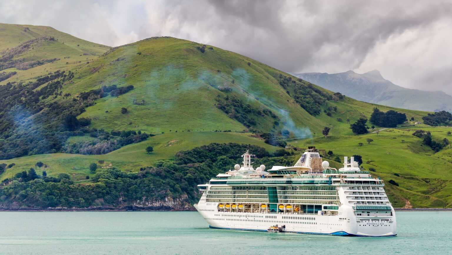 New Zealand cruise ship