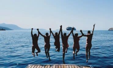 cruisers jumping off pier
