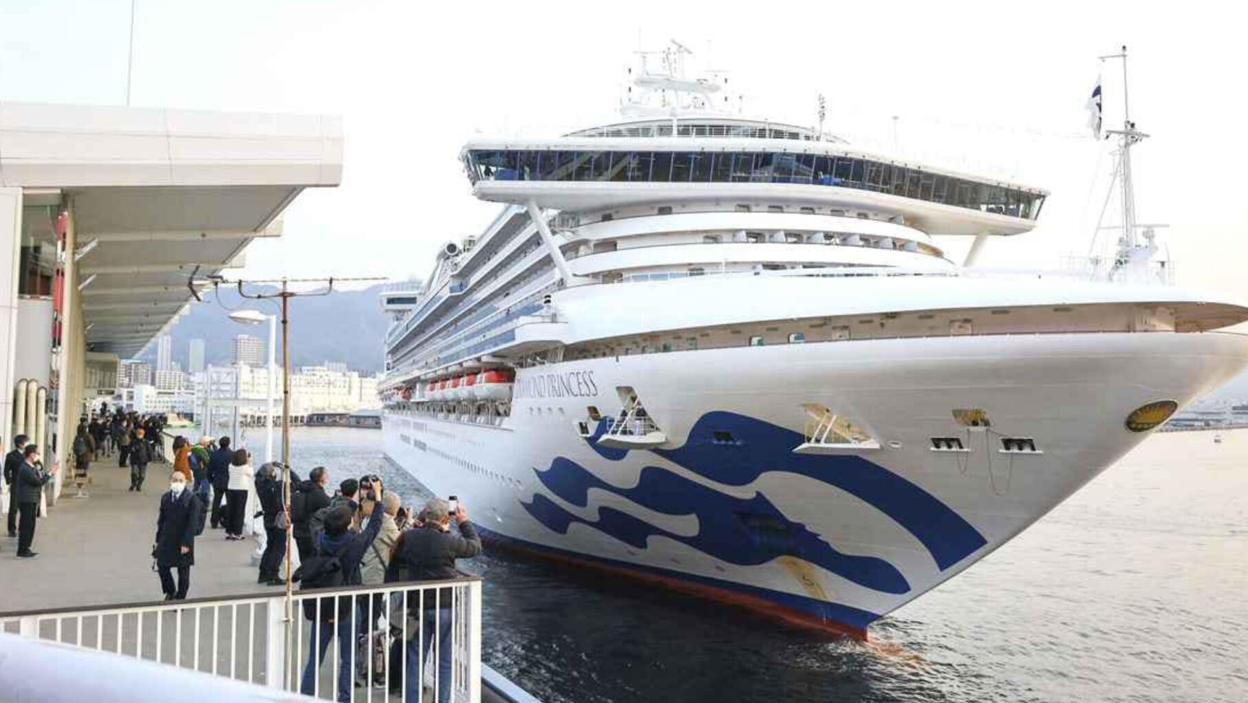 cruise ship in tokyo