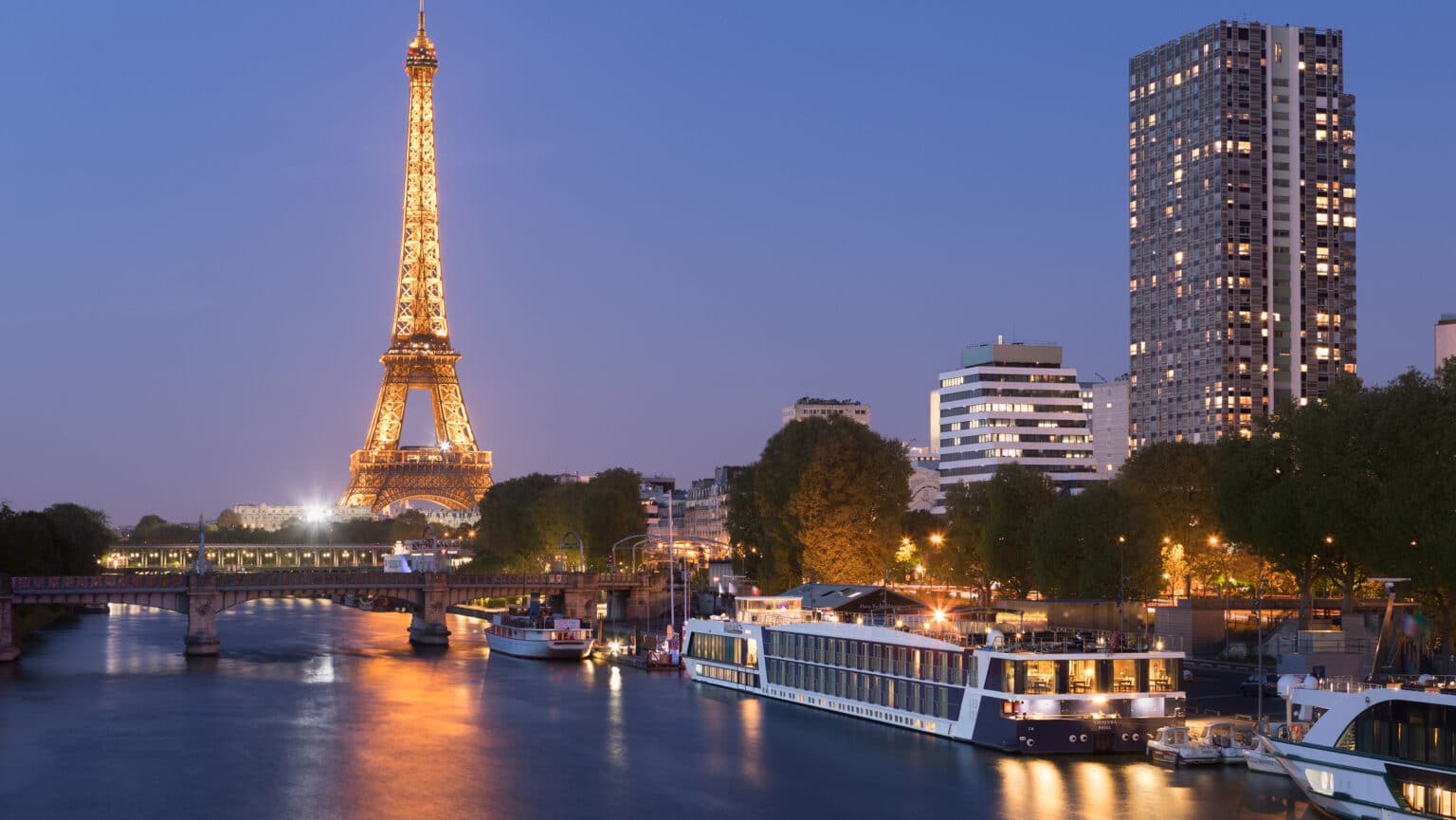 AmaWaterways and McLachlan Battlefield Tours D-Day anniversary cruise from Paris to Normandy