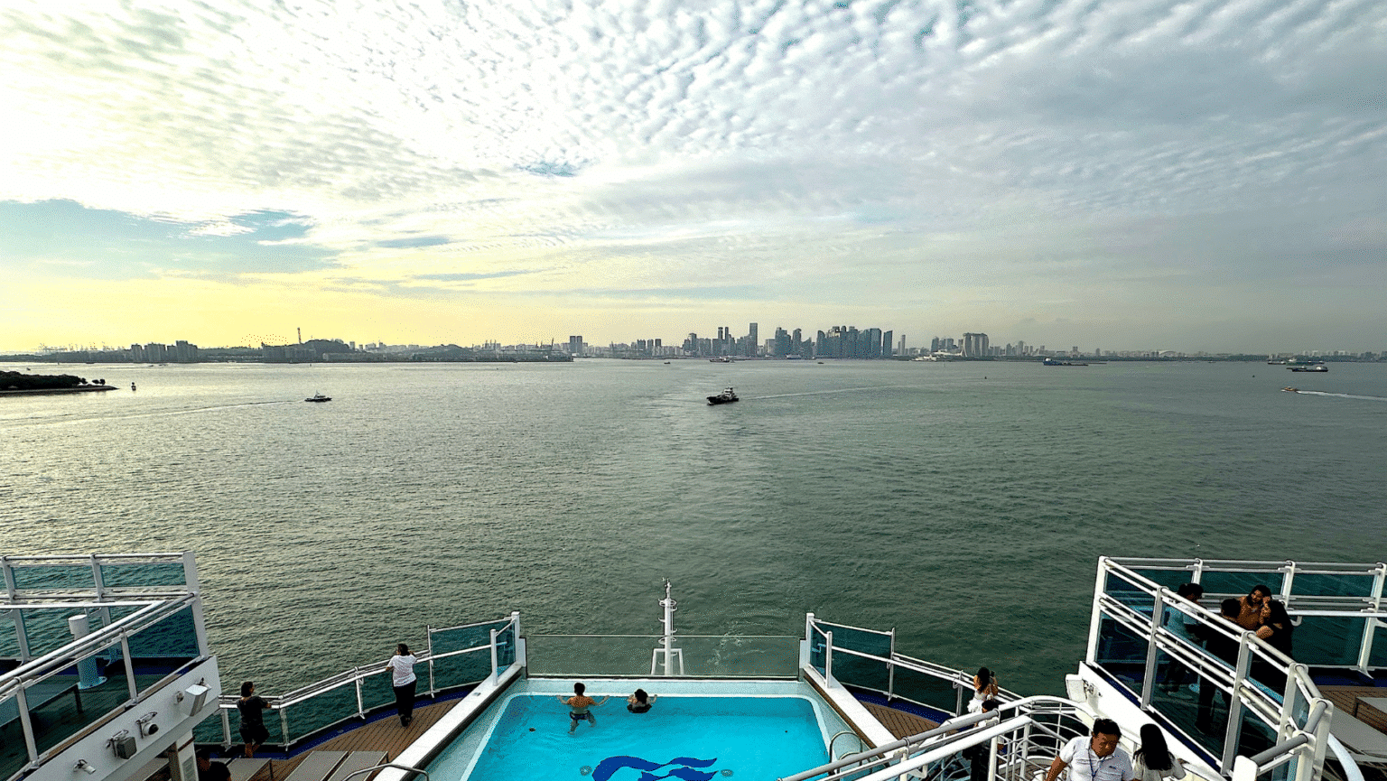 Discovery Princess leaving Singapore