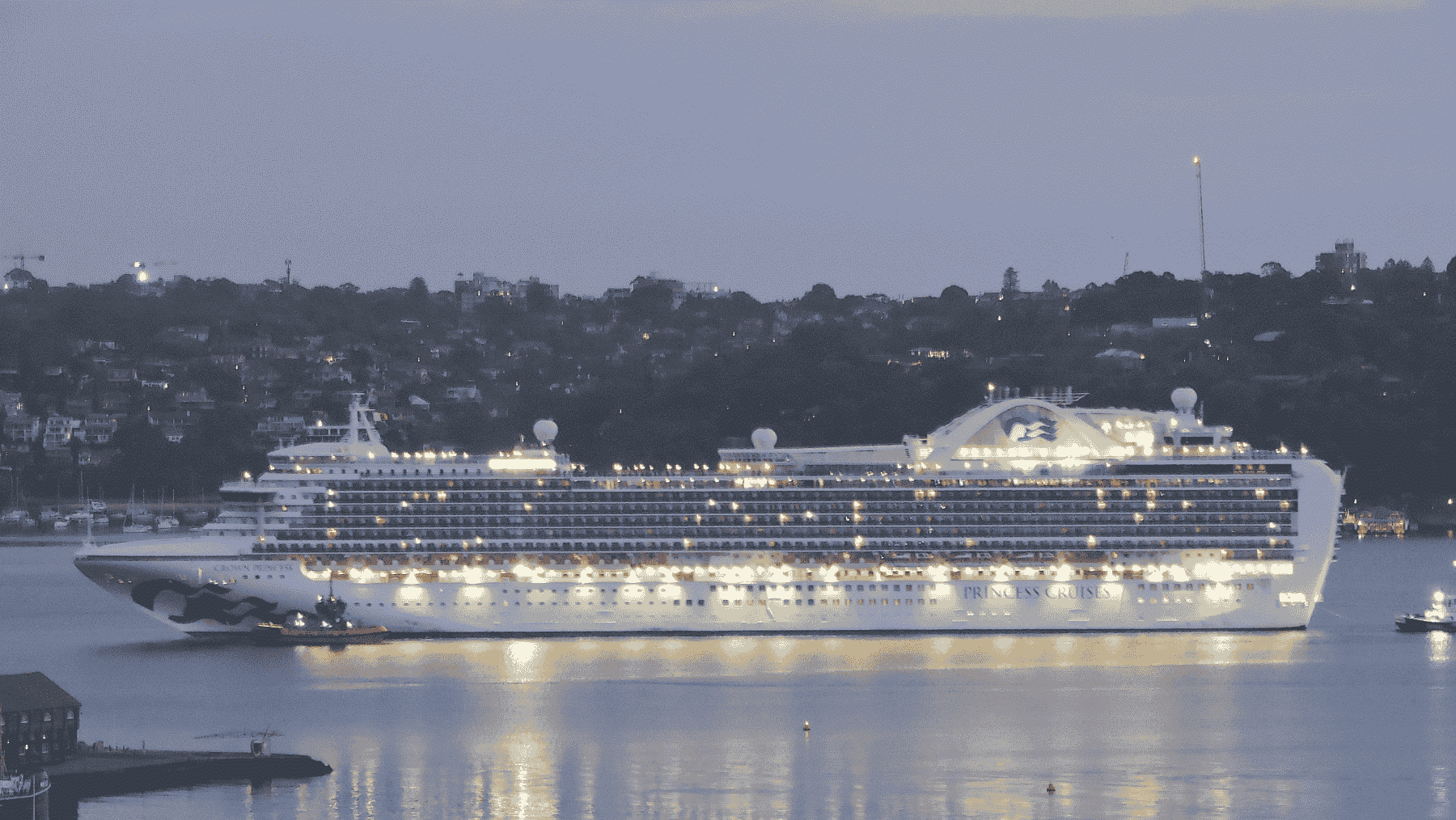 Crown Princess arriving  in Sydney