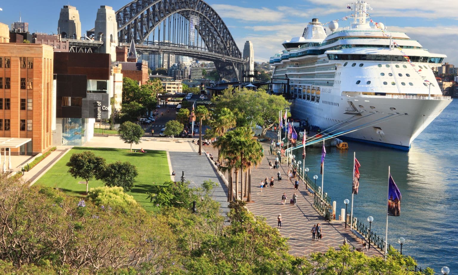 ship in sydney harbour