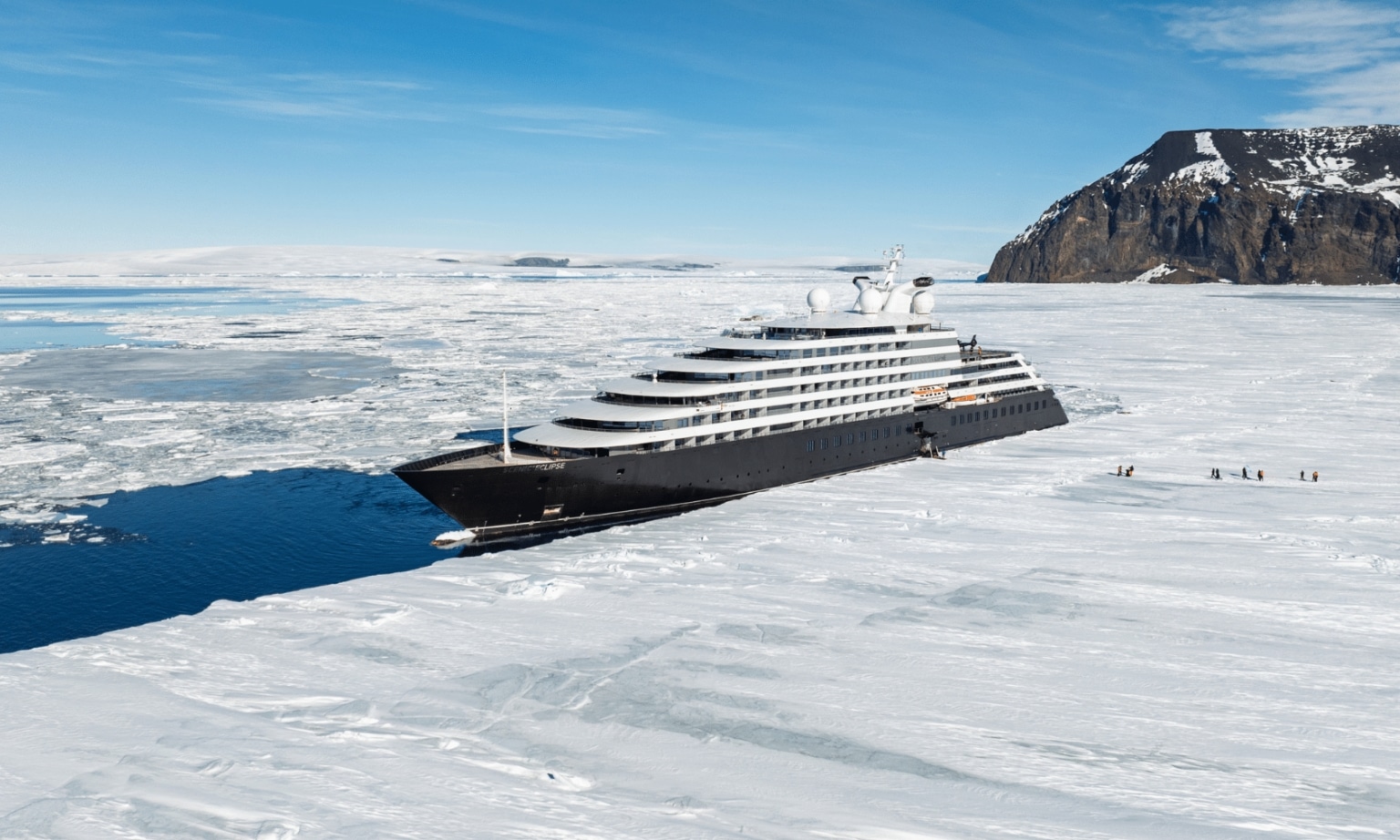 Scenic Eclipse on Ice