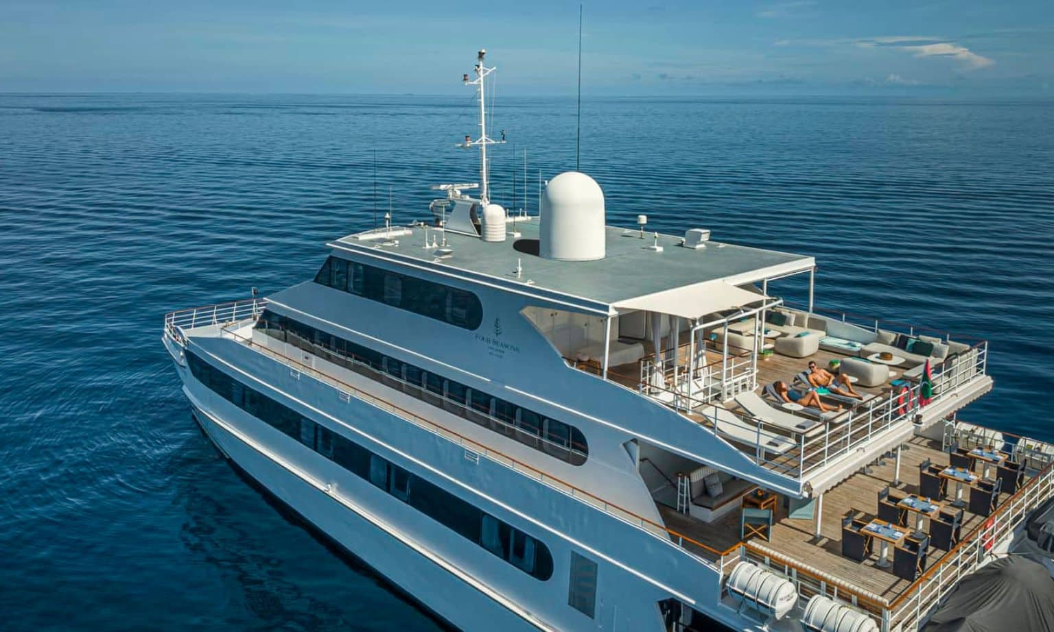 Four Seasons Yacht Palau