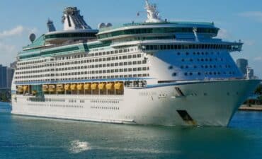 voyager of the seas ship