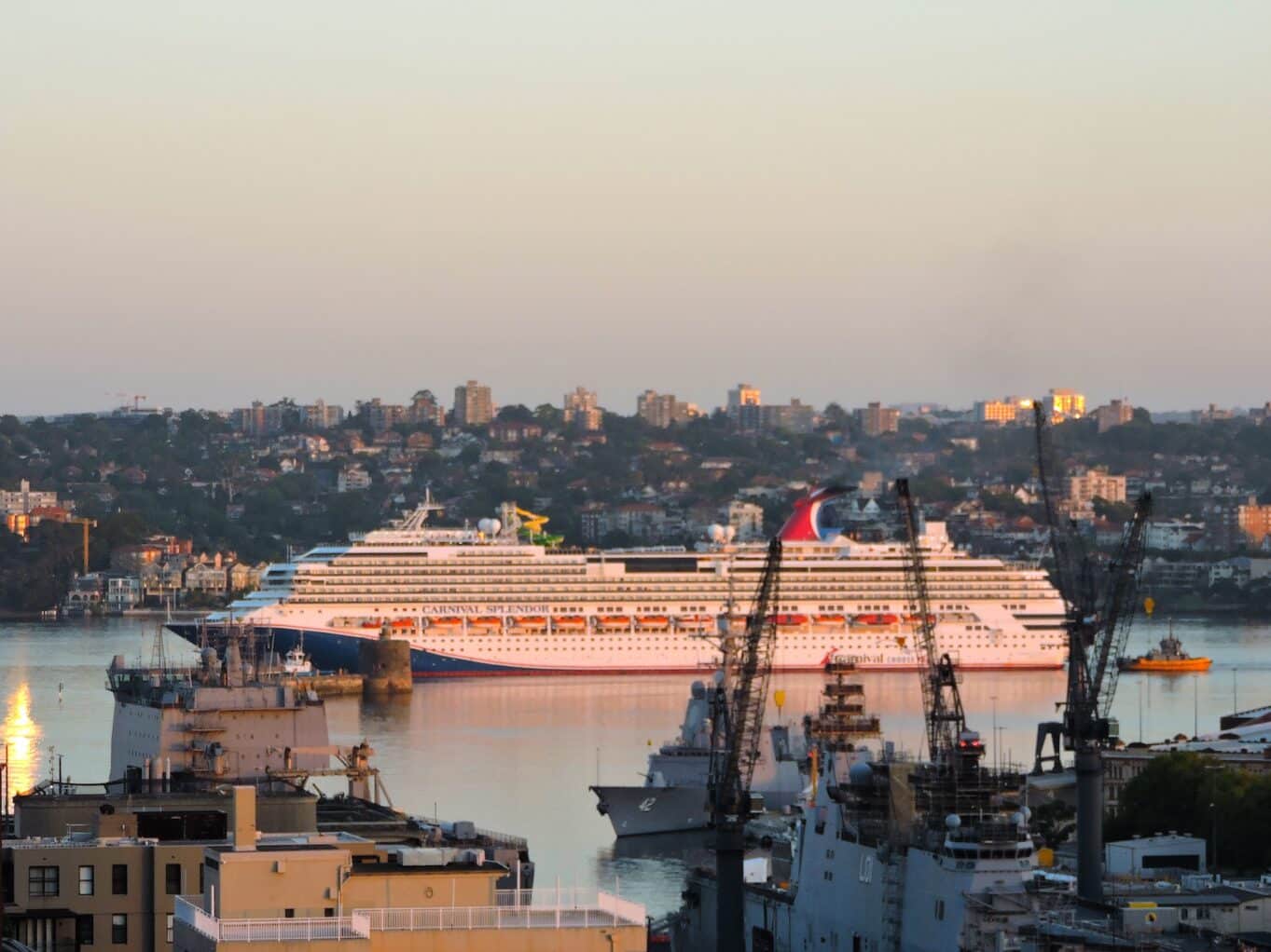 Carnival Splendor passes Garden Island