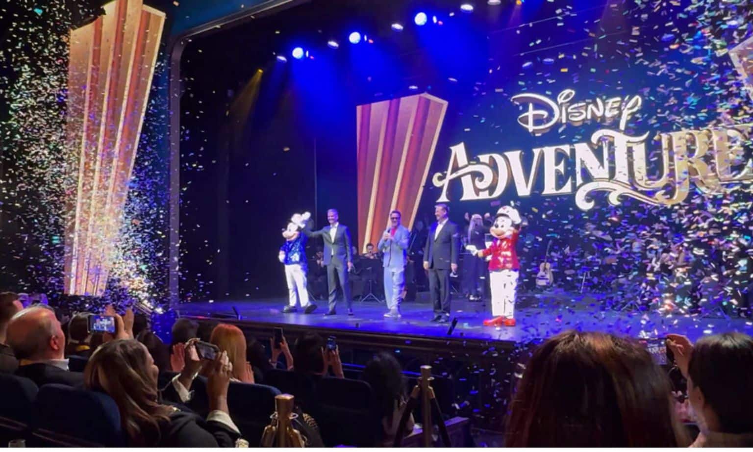 The Massive 6700-person Disney Adventure Has Arrived In Singapore For The Very First Time - Cruise Passenger