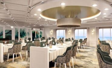 Avalon Waterways dining room
