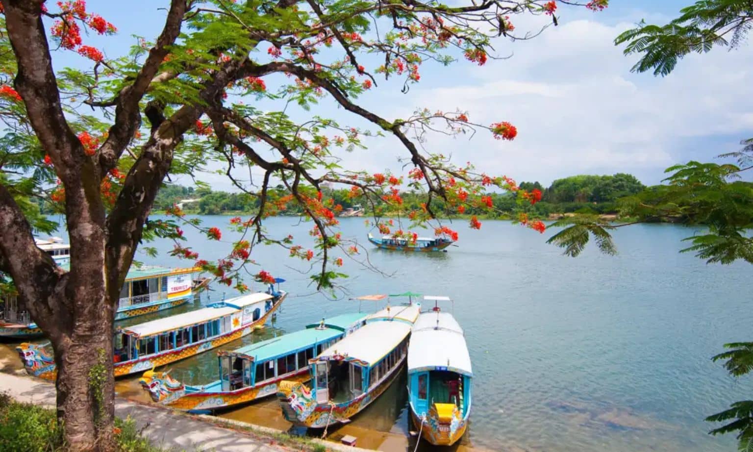 Explore Vietnam with APT