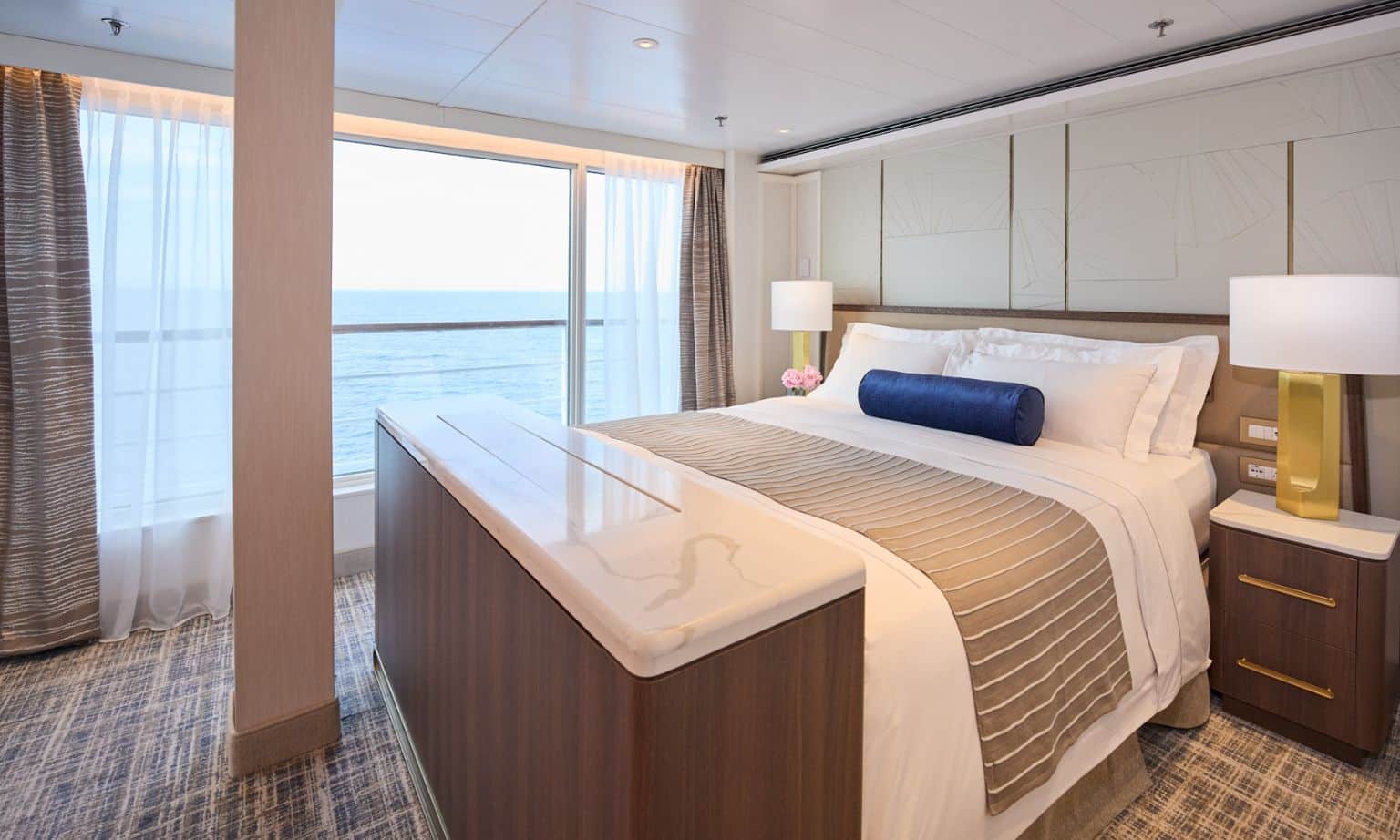 Seven Seas Voyager Grand Suite bedroom