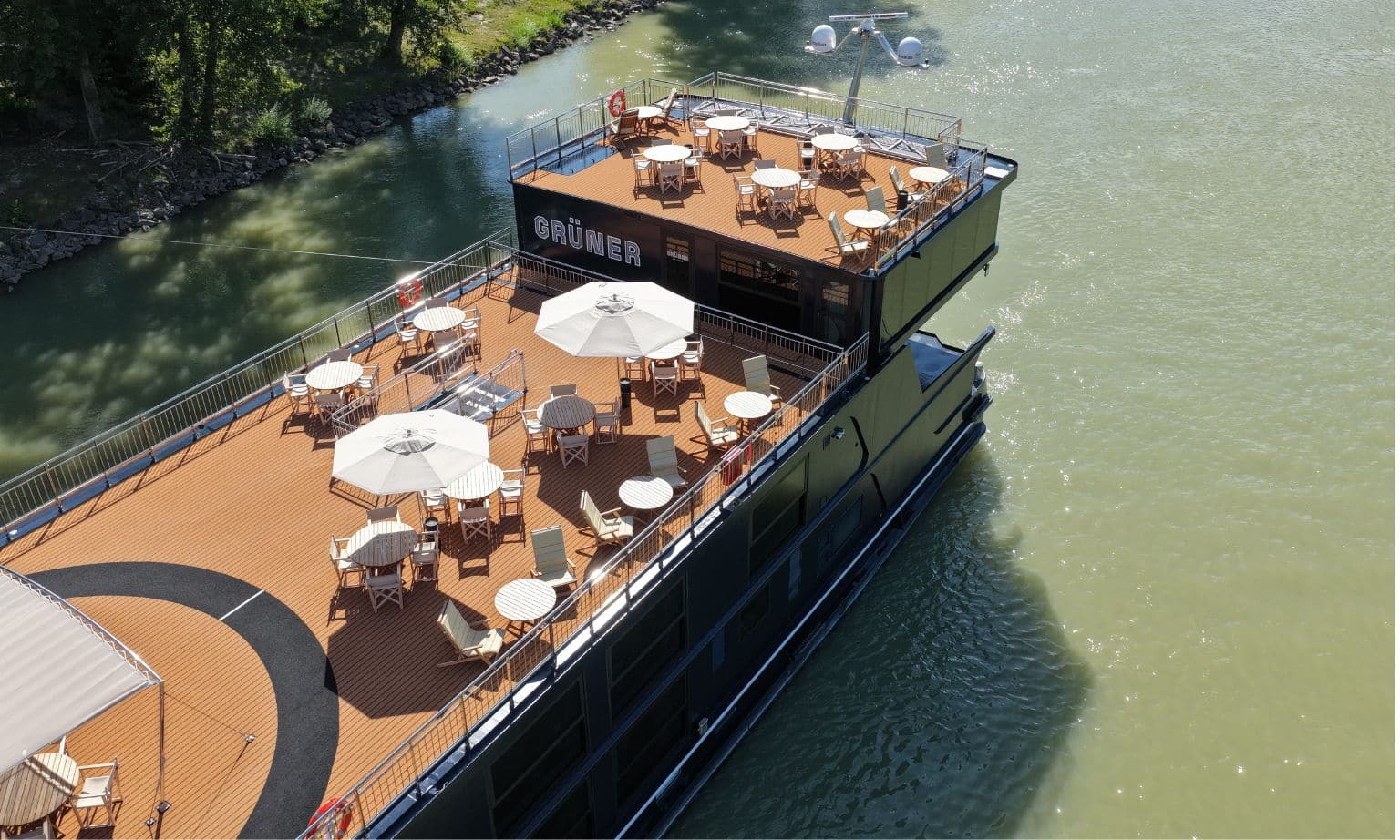 APT Solara top deck