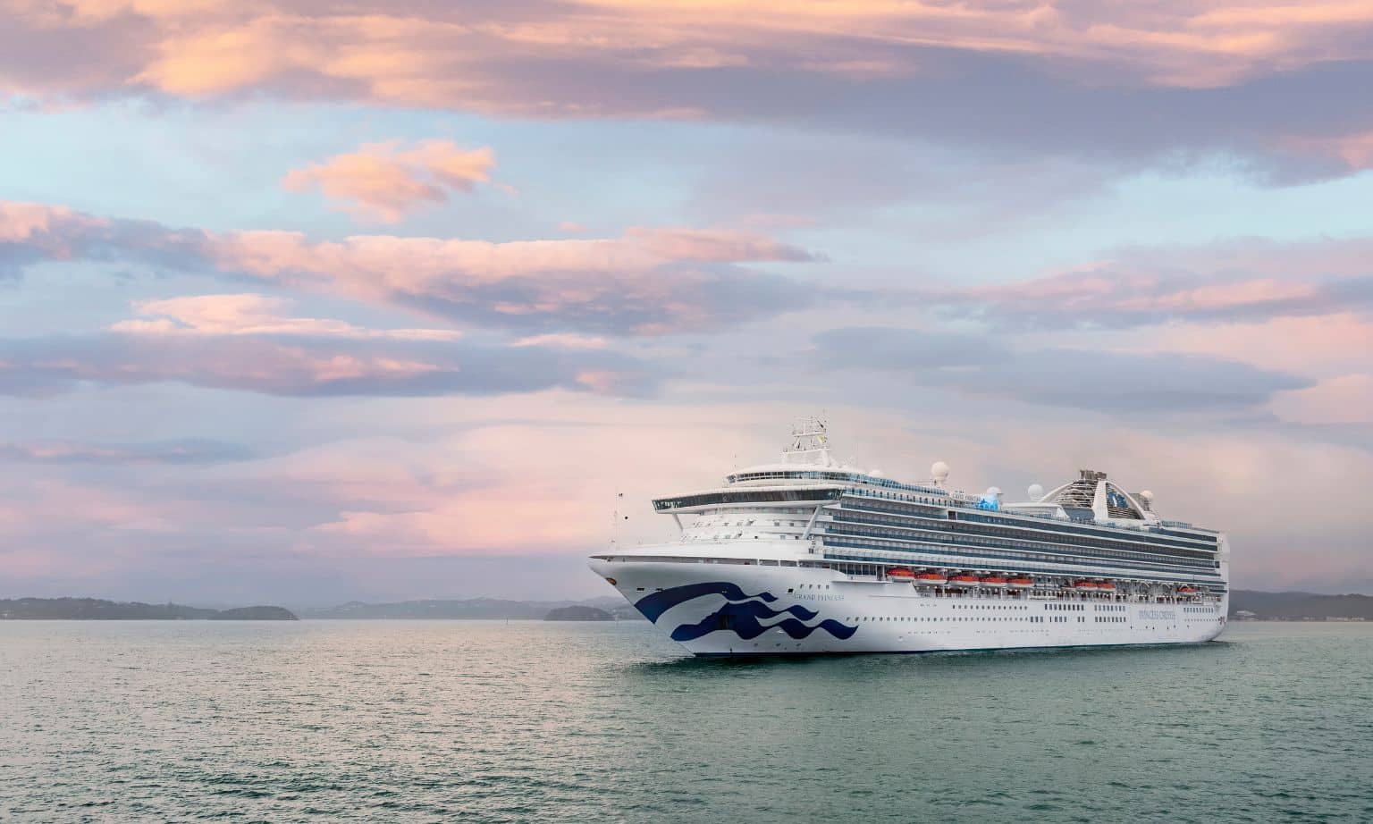 grand princess sailing